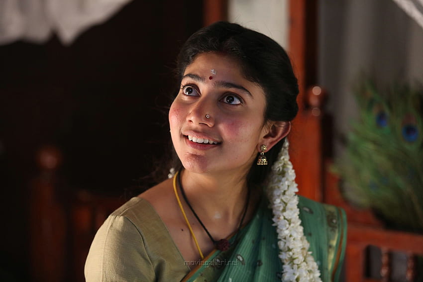 Sai Pallavi : The actress weaves magic with her simple persona. Malayalam  Movie News - Times of India, Premam HD phone wallpaper | Pxfuel