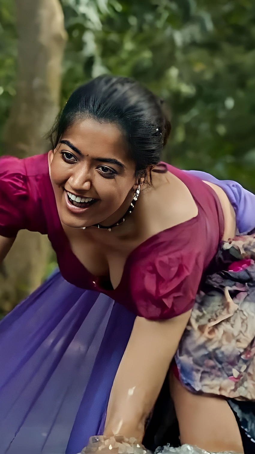 Rashmika mandanna, pushpa, telugu aktorka Tapeta na telefon HD