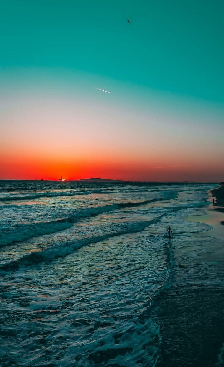 Puesta de sol junto a la playa. Estética del cielo, Paisajes hermosos, Atardecer fondo de pantalla del teléfono
