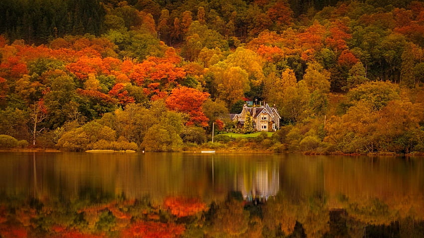 Collines, forêt, Coloré, tomber, l'automne, maison, couleurs, beau, des arbres, Lac, Montagne, tranquille, sérénité, réflexion Fond d'écran HD