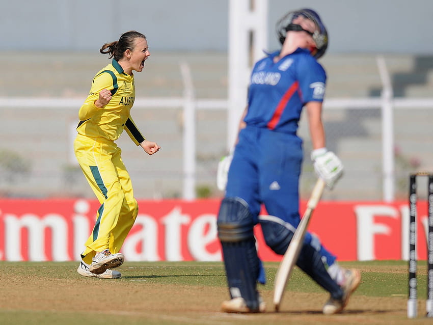 England lose to Australia by just two runs at the Women's Cricket, Australian Women Cricketers HD wallpaper
