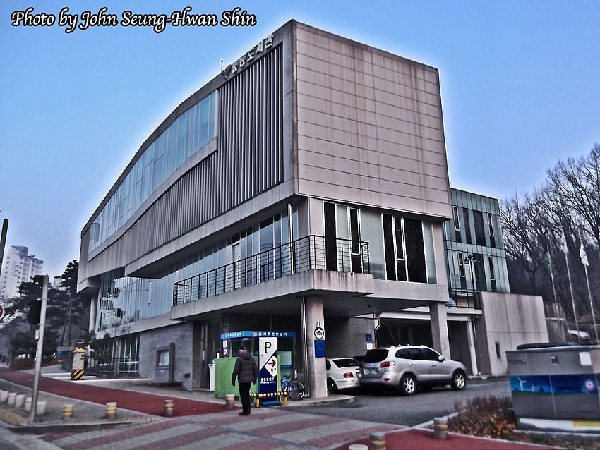 Güney Kore, Ilsan Goyang'daki Pungdong kütüphanesi HD duvar kağıdı