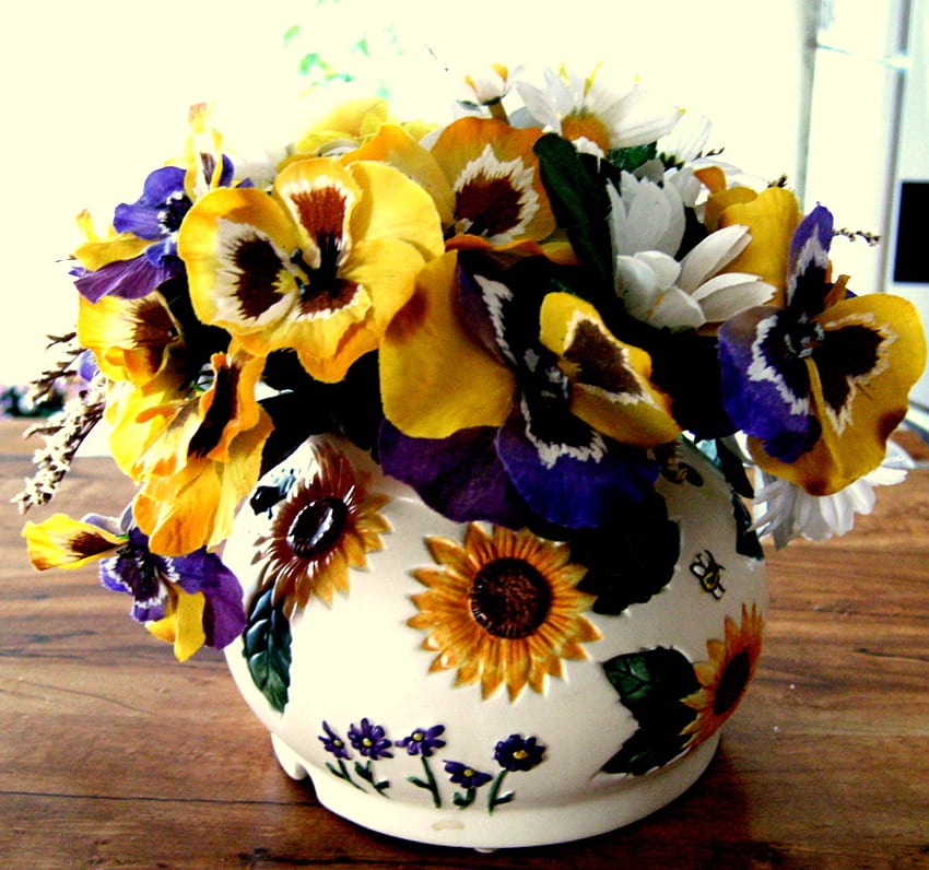 pansies for my friend CroZg, pansies, still life, vase, beautiful, flowers HD wallpaper