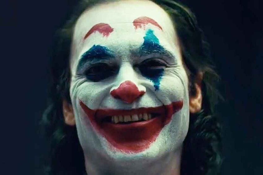 Joker Origin Movie Reveals First Footage Of Joaquin Phoenix Joker 2019 Joaquin Phoenix Clown 2735