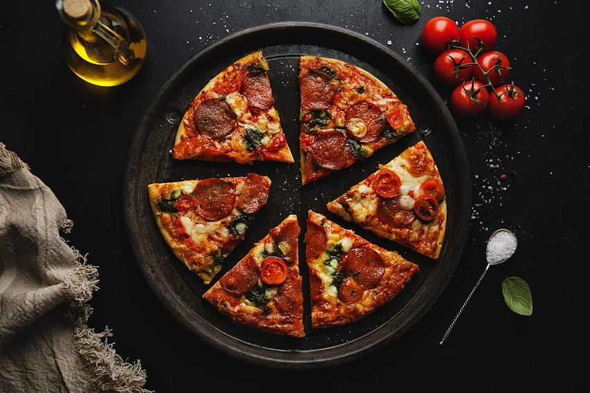 Pizza for everyone, chicken, Pizza, bread, sausage, cheese HD wallpaper