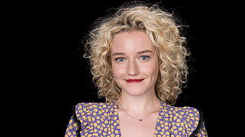 Of julia garner HD wallpapers