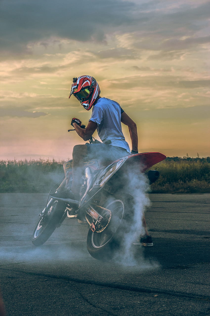 of Man Riding Motorcycle · Stock, Motorcycle Rider HD phone wallpaper