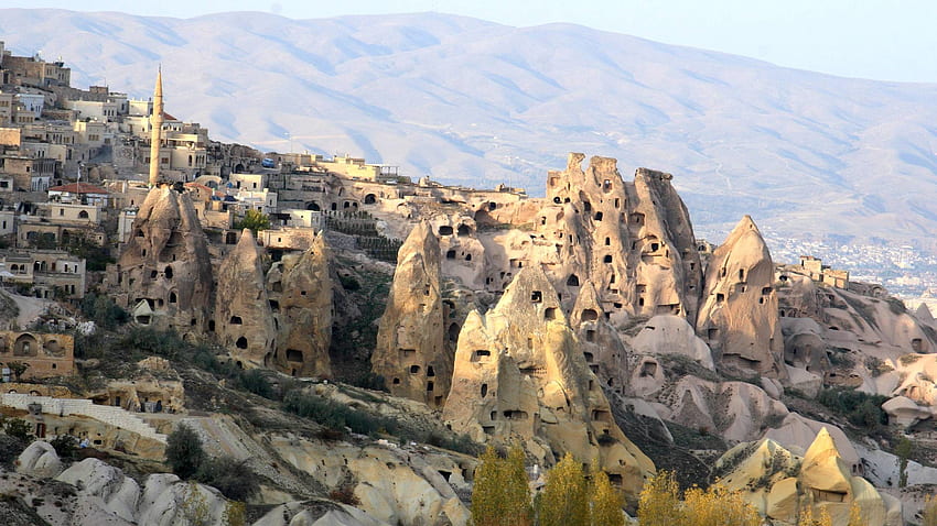 BOTPOSTAncient rk houses intermingled with modern houses in Cappadia ...