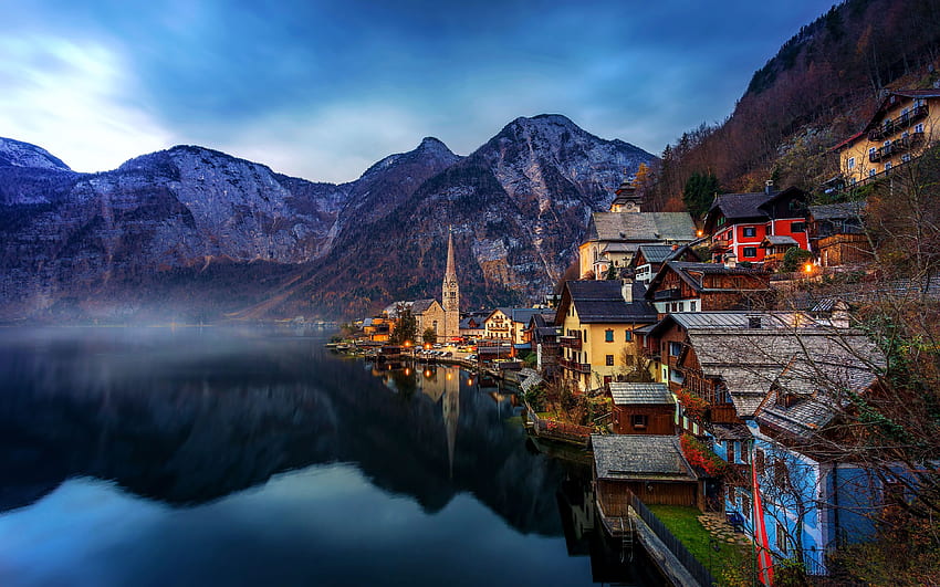 Hallstatt, Autriche, soir, lac, nuages, montagnes, Alpes, village Fond d'écran HD