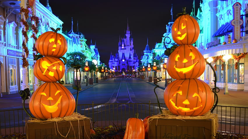 Disney Pumpkin Halloween Full - Mickey's Not So Scary Halloween Party, Creepy Disney HD wallpaper