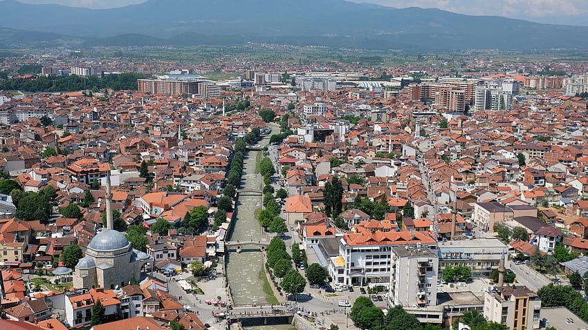 5 najlepszych atrakcji w Prizren w Kosowie: atrakcje, które trzeba zobaczyć i nie tylko - The Wandering Boozebag Tapeta HD