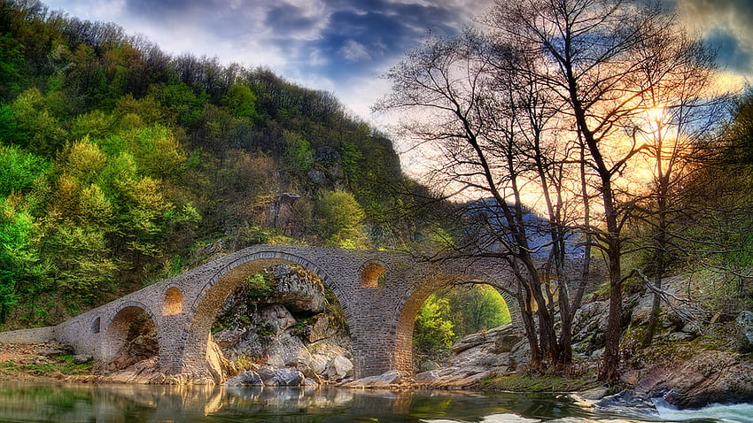 Родопи планина, България, река, пейзаж, облаци, мост, дървета, небе, изгрев HD тапет