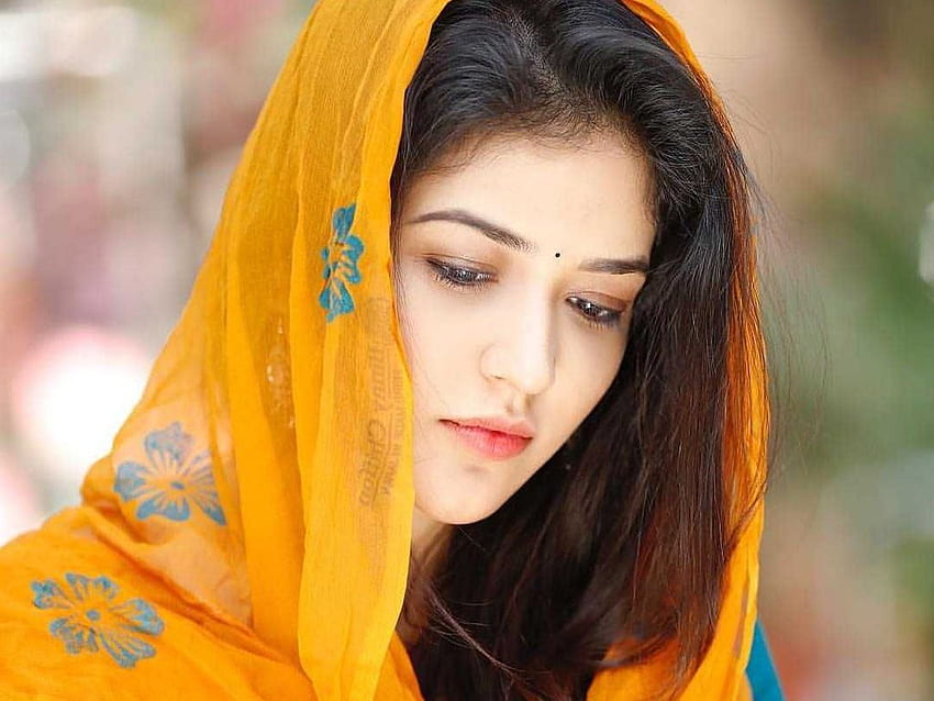 Южна актриса Приянка Джавалкар HD тапет