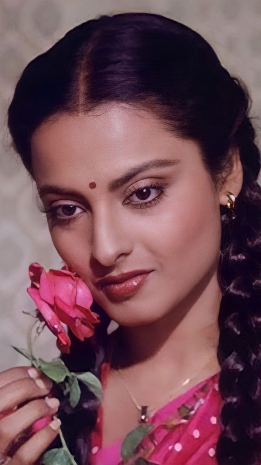 Rekha, actriz de bollywood, vintage fondo de pantalla del teléfono