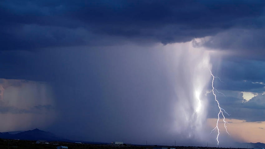 Priorità bassa di tempesta di pioggia di stagione dei monsoni dell'Arizona Sfondo HD