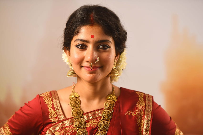 Sai Pallavi : The actress weaves magic with her simple persona. Malayalam  Movie News - Times of India, Premam HD wallpaper | Pxfuel