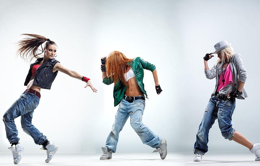 Girl in different dance poses. Stock Vector by ©andrei.dvaretski.yandex.ru  129092626