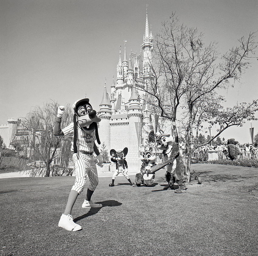 Vintage Walt Disney World: Bawa Saya ke Ballgame. Blog Taman Disney, Vintage Disneyland Wallpaper HD