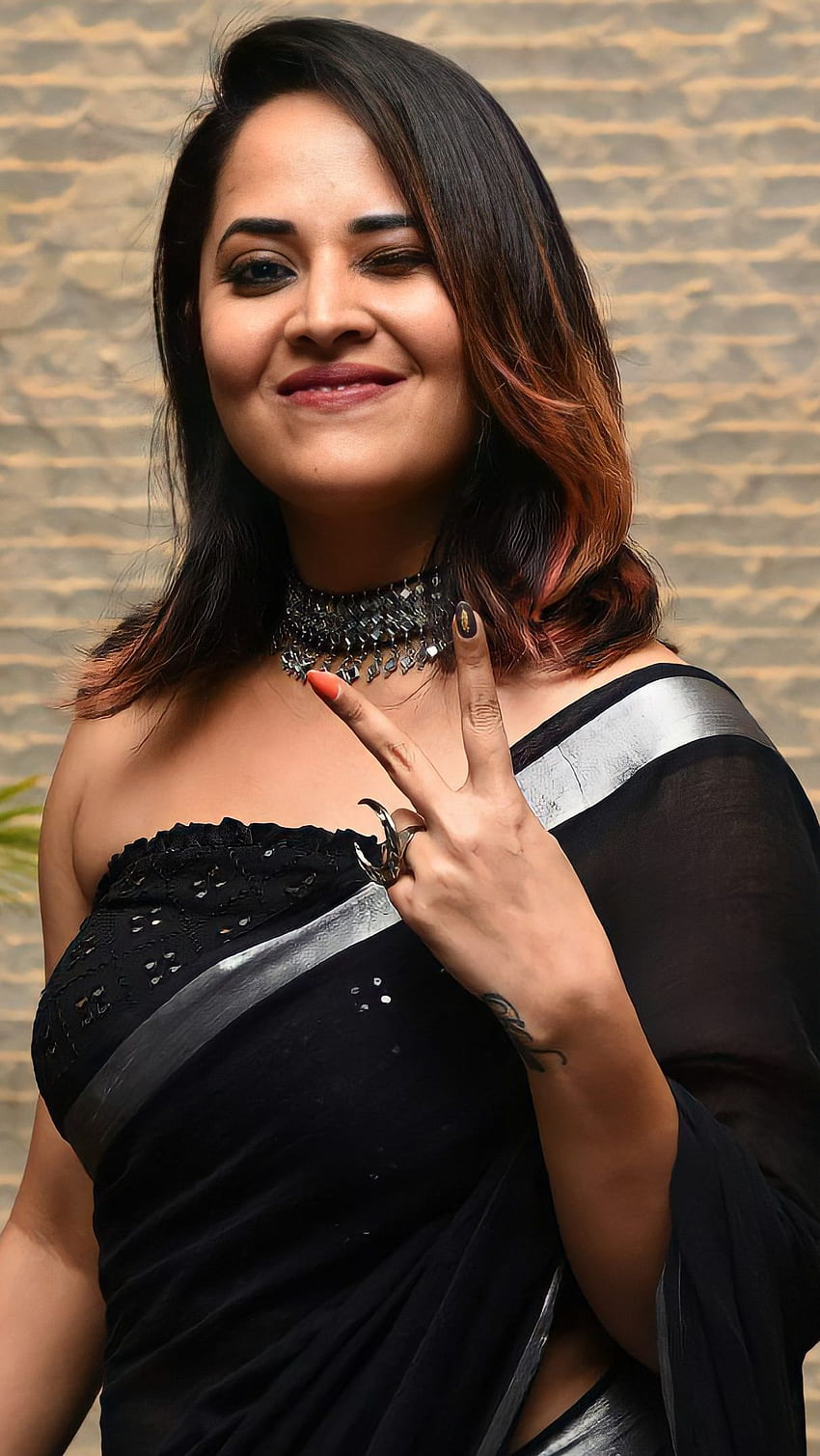 Anusuya Bharadwaj, âncora telugu Papel de parede de celular HD
