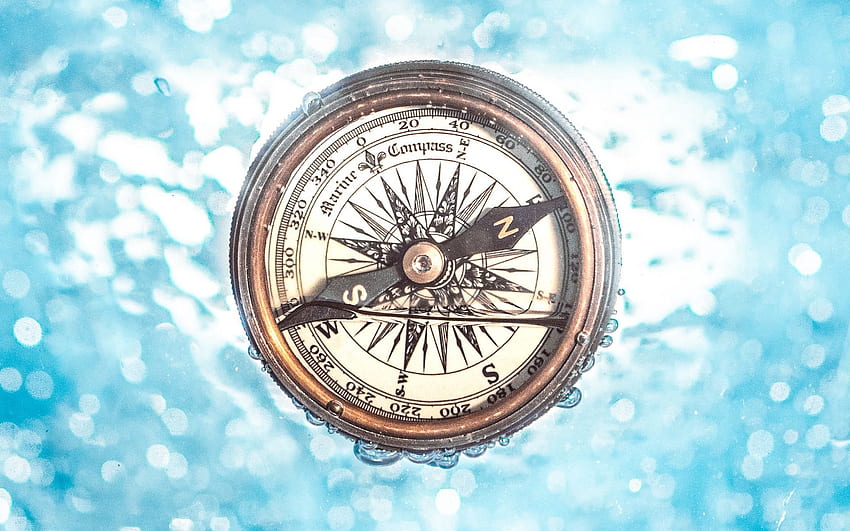 old compass, blue background, retro compass, vintage things, navigation concepts for with resolution . High Quality HD wallpaper