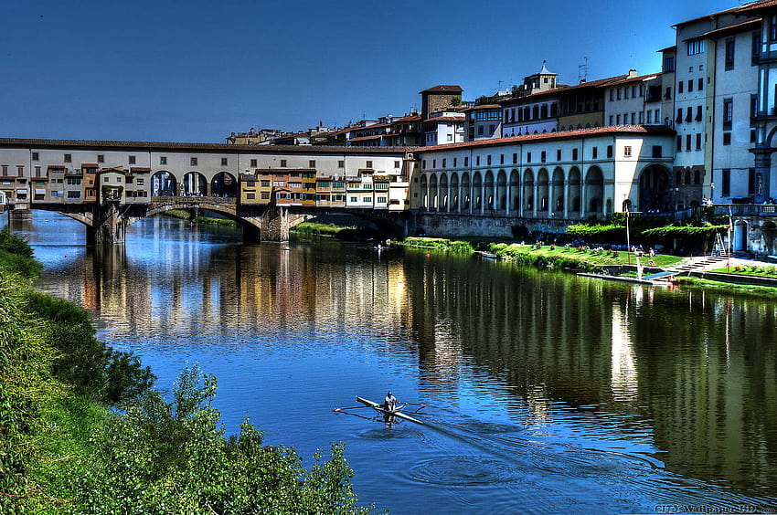 Ponte Vecchio Florence . of the cities HD wallpaper