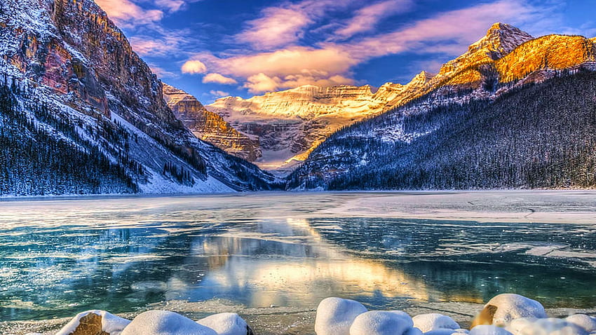 Alba invernale sul pittoresco Lake Louise, mattina, neve, nuvole, banff, cielo, alberta, canada, montagne Sfondo HD