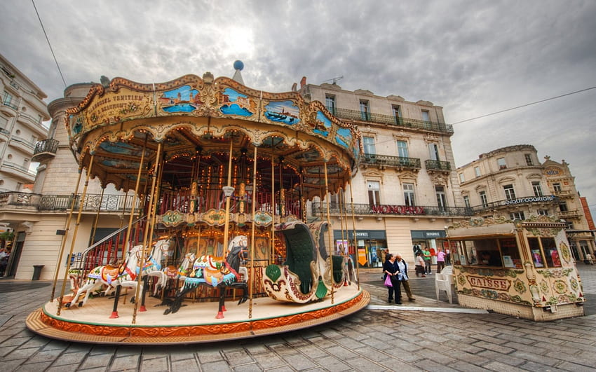몽펠리에 프랑스의 아름다운 회전목마 r, 조약돌, 마을, r, 광장, 회전목마 HD 월페이퍼