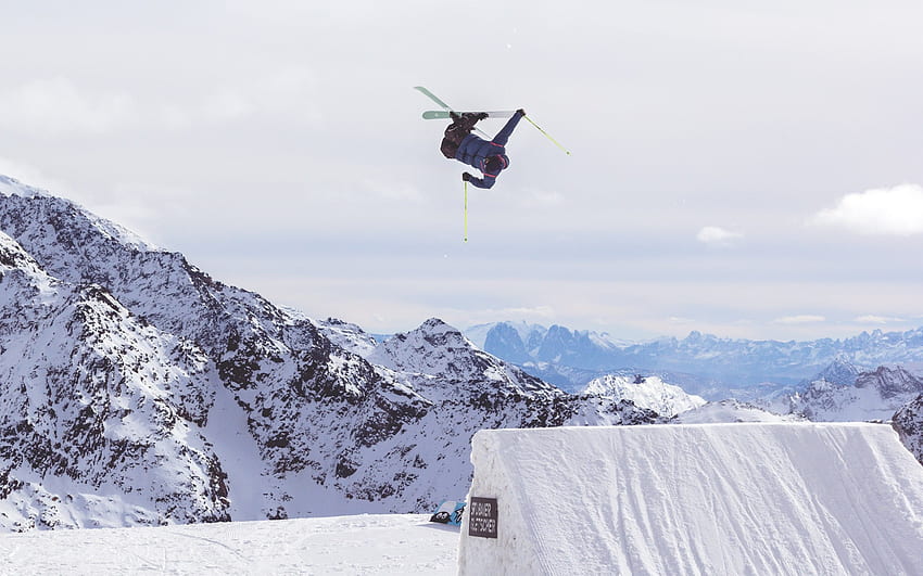 : Acrobatic skiing, 2880 X 1800 Ski HD wallpaper
