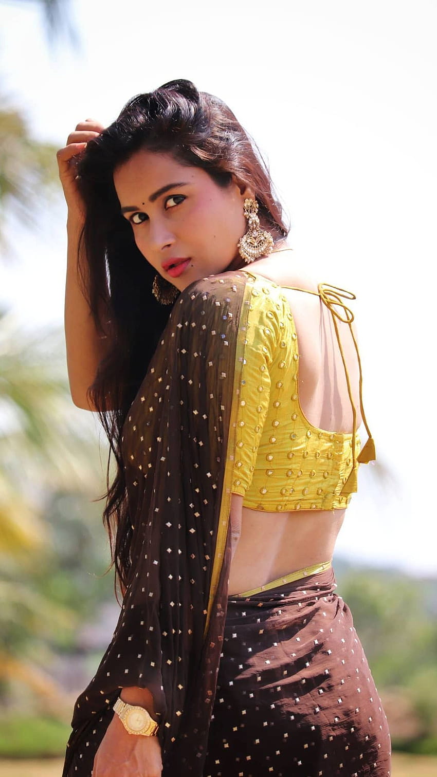 Kanchan bamne , actrice telugu, amoureuse du sari Fond d'écran de téléphone HD