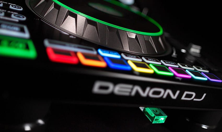 O DENON DJ SC5000 é bom o suficiente para enfrentar os CDJs da Pioneer? papel de parede HD