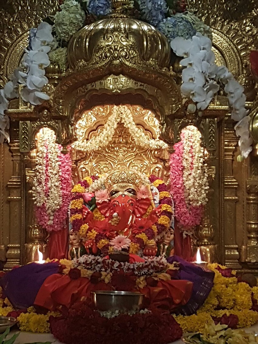 Siddhivinayak at Dadar, Mumbai. Ganesha hindu, Lord ganesha, Ganpati festival HD phone wallpaper