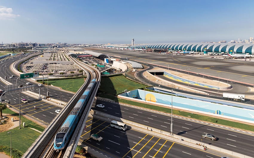Coisas para fazer no Aeroporto Internacional de Dubai em uma escala papel de parede HD