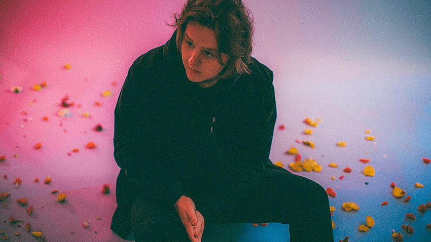 CMG Celebrates With Lewis Capaldi To Commemorate Over 2.5 Million U.S. Adjusted Track Sales, Including Over 350 Million Combined Streams Of The U.S. Platinum Single, Someone You Loved - Capitol RecordsCapitol Records HD wallpaper
