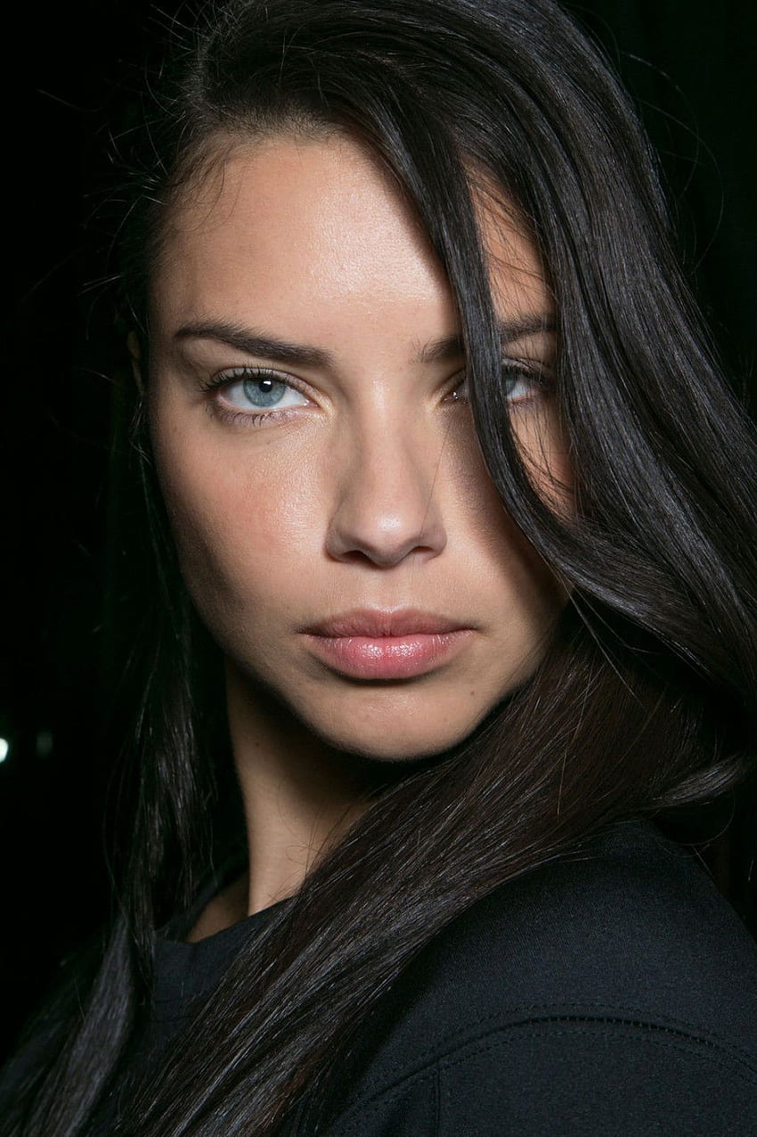 Adriana Lima HQ Wallpapers  Adriana Lima Wallpapers  17934  Oneindia  Wallpapers