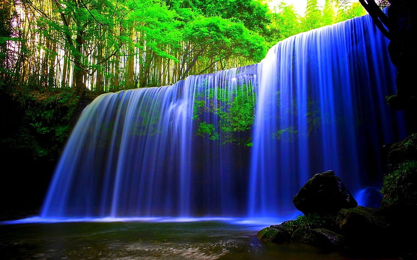 Dunkelblauer Wasserfall. Wasserfall, Wasserleben, Bewegen HD-Hintergrundbild