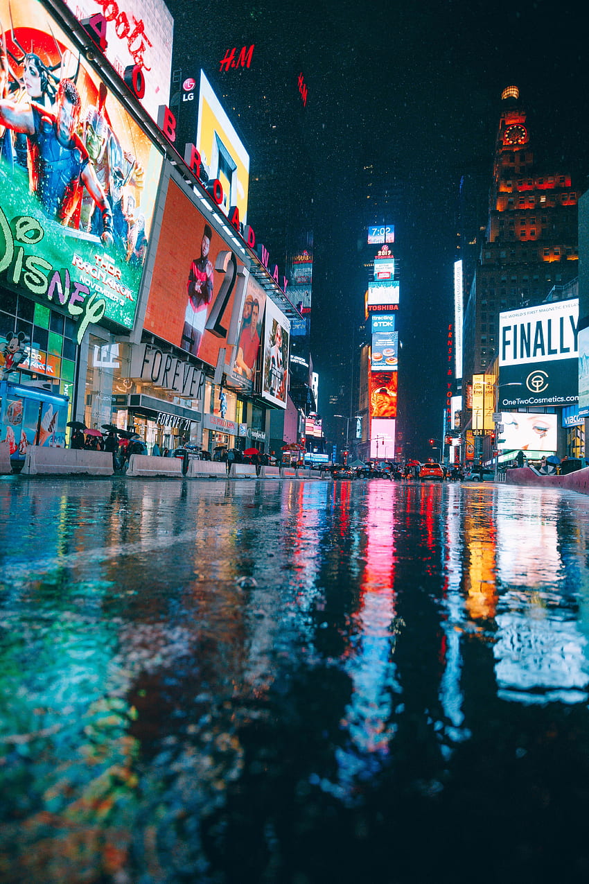 Rainy Times Square NYC [4480X6720][OC]. Ню Йорк, Ню Йорк Таймс Скуеър, Таймс Скуеър Ню Йорк HD тапет за телефон
