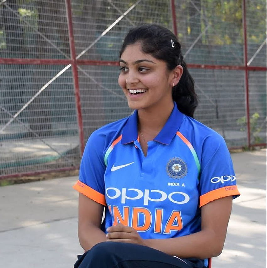 Mujeres jugadoras de críquet indias, Harleen Deol fondo de pantalla del teléfono