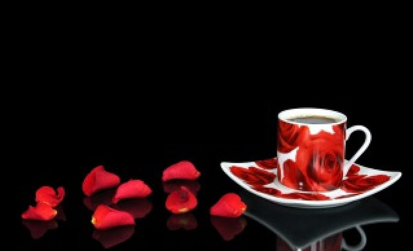 *Café e pétalas*, café, romântico, xícara, pétalas papel de parede HD