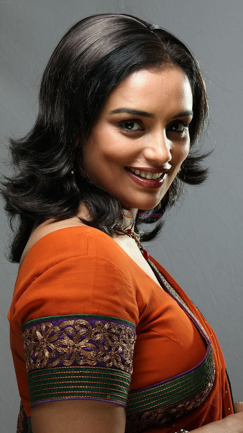 Swetha Menon, Mallu-Schauspielerin, Saree-Liebhaberin HD-Handy-Hintergrundbild