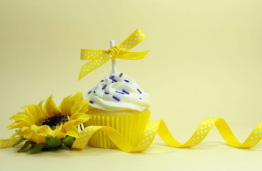 Tort z żółtej wróżki Kwiaty Helianthus Food Ribbon, Yellow Cuake Tapeta HD