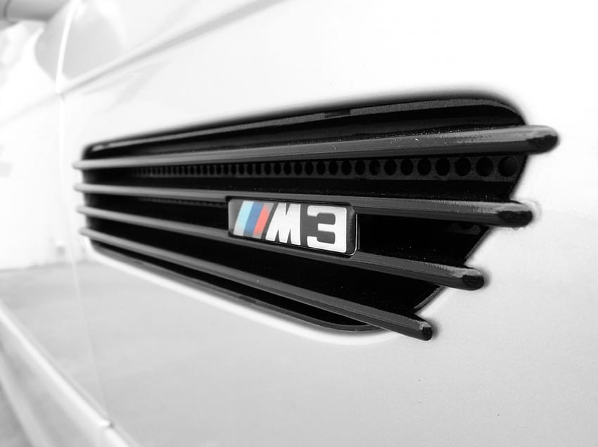 BMW E46 M3 Странично отблизо, отдушник, черен, кола, решетка, решетка, e46, опушен, внос, bmw, m3, спортна кола HD тапет