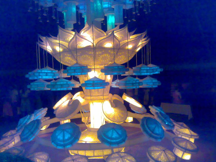 Vesak Lantern - Hiripitiya 2011. Moby.to S50n4o, Vesak Lanterns Tapeta HD