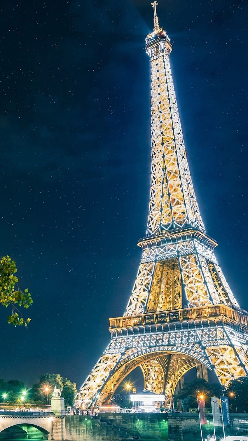 Eiffel Tower and Moon iPhone Wallpaper HD  iPhone Wallpapers