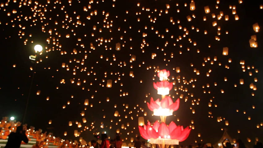 Yee Peng festival 2015 in Chiang Mai. Sky lanterns release, Floating Lantern Festival Ceremony Thailand HD wallpaper
