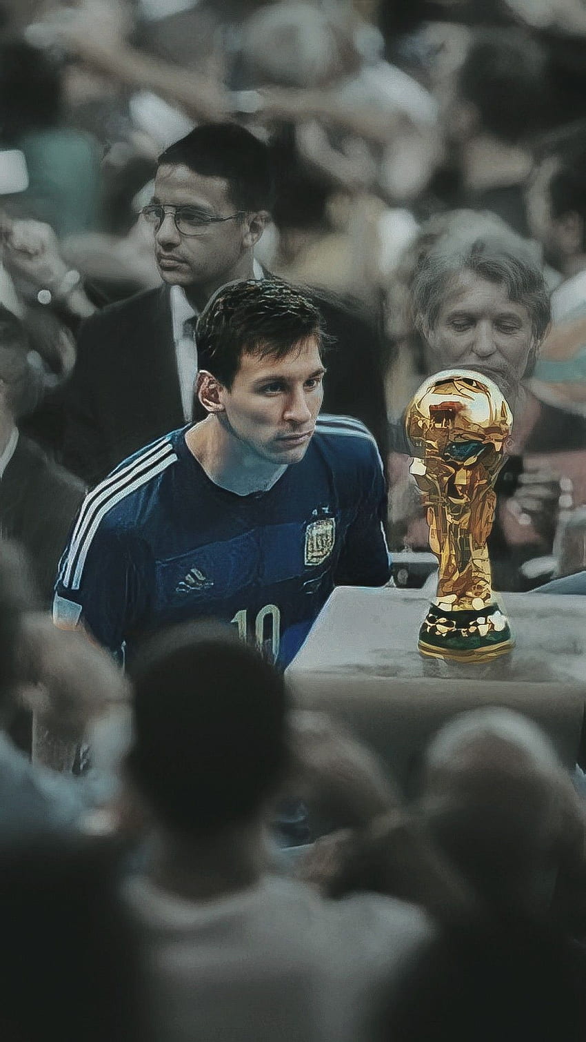 Messi y la copa, triste, Mundial HD phone wallpaper