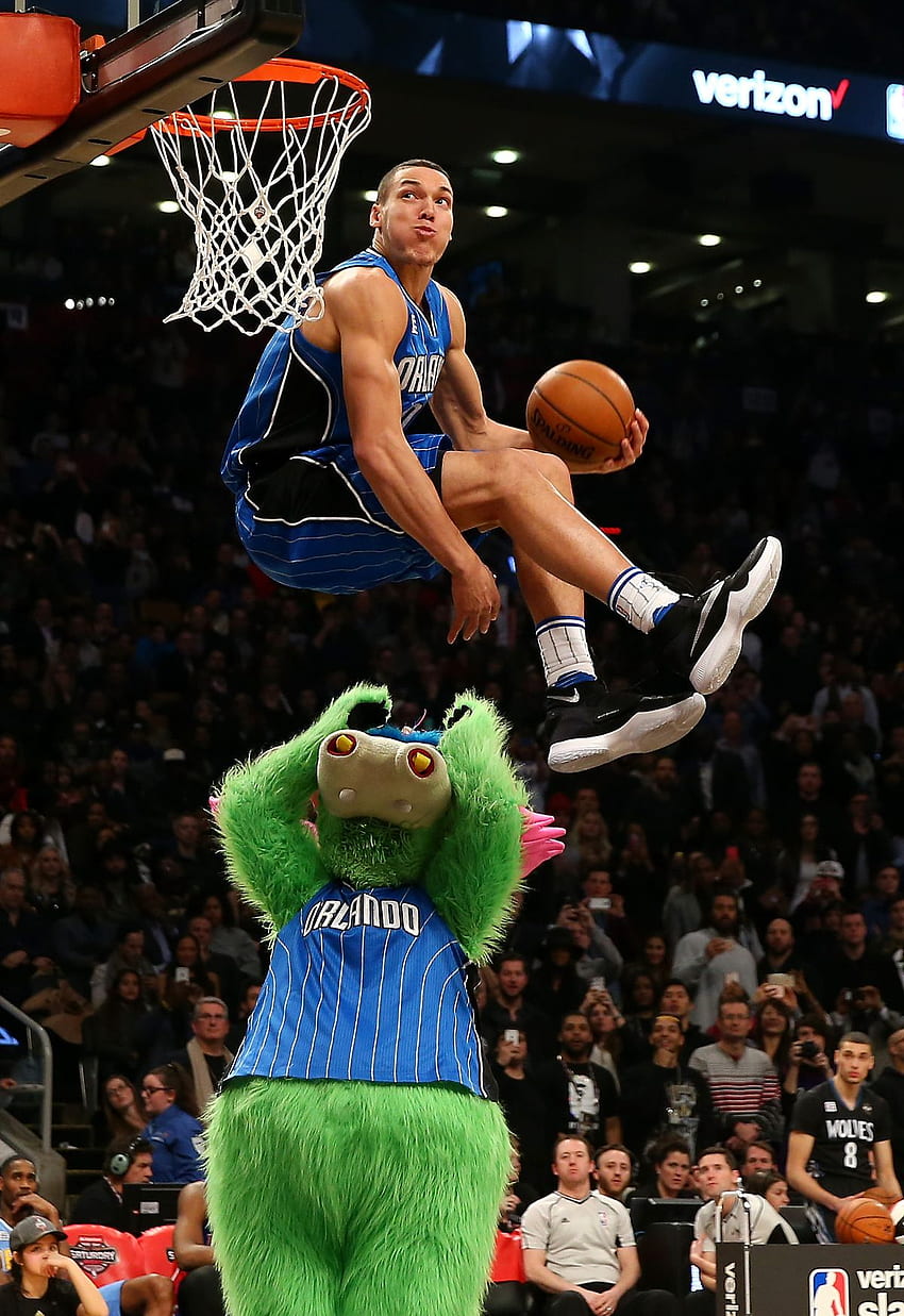 The 2016 NBA Dunk Contest in 7 astonishing SBNationcom [] for your , Mobile & Tablet. Explore Aaron Gordon . Aaron Gordon , Gordon , Aaron McCusker HD phone wallpaper
