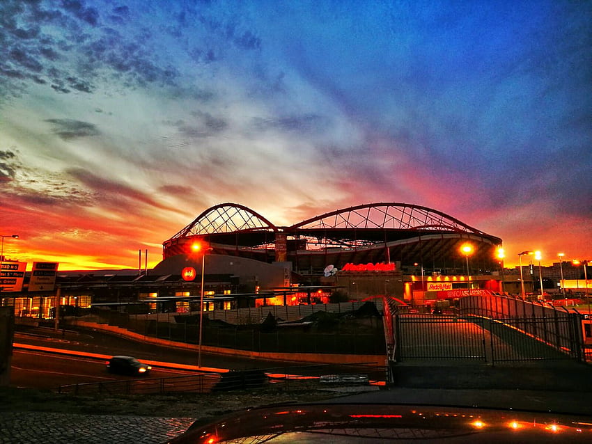 SL Benfica - Sunsets are cool. But this one is legendary, Estadio Da Luz HD wallpaper