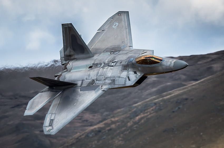 Symmetrical View of the Lockheed Martin F22 Raptor  Free Stock Photo