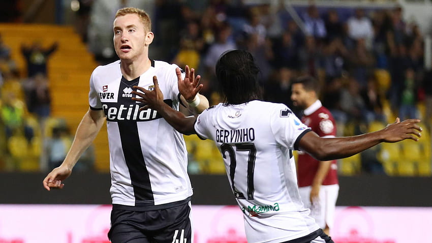 Kulusevski's Late Goal Sees Parma Beat 10 Man Torino HD wallpaper