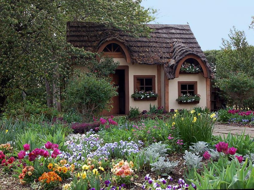 Hütten . Märchenhütten, Ferienhäuser Hintergrund und verzauberte Waldhütten, englischer Bauerngarten HD-Hintergrundbild